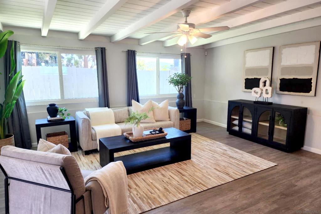 9477 Ronnie Ct