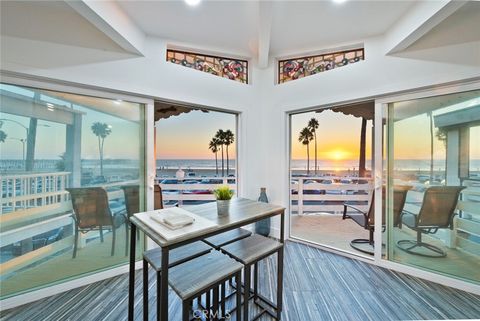 2212 W Oceanfront Newport Beach CA 92663