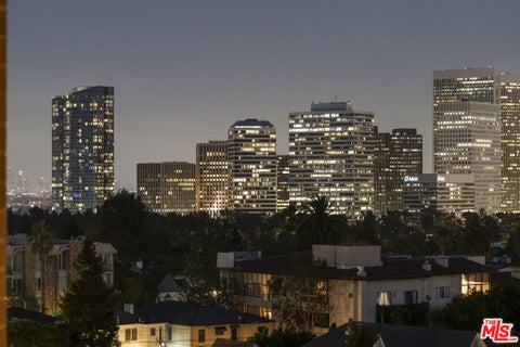 Photo of 10430 Wilshire Boulevard #606, Los Angeles, CA 90024 (MLS # 26987777)