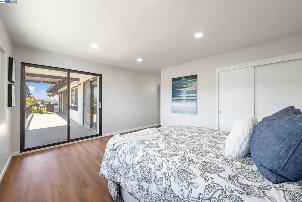 HAYWARD HILLS - Residential