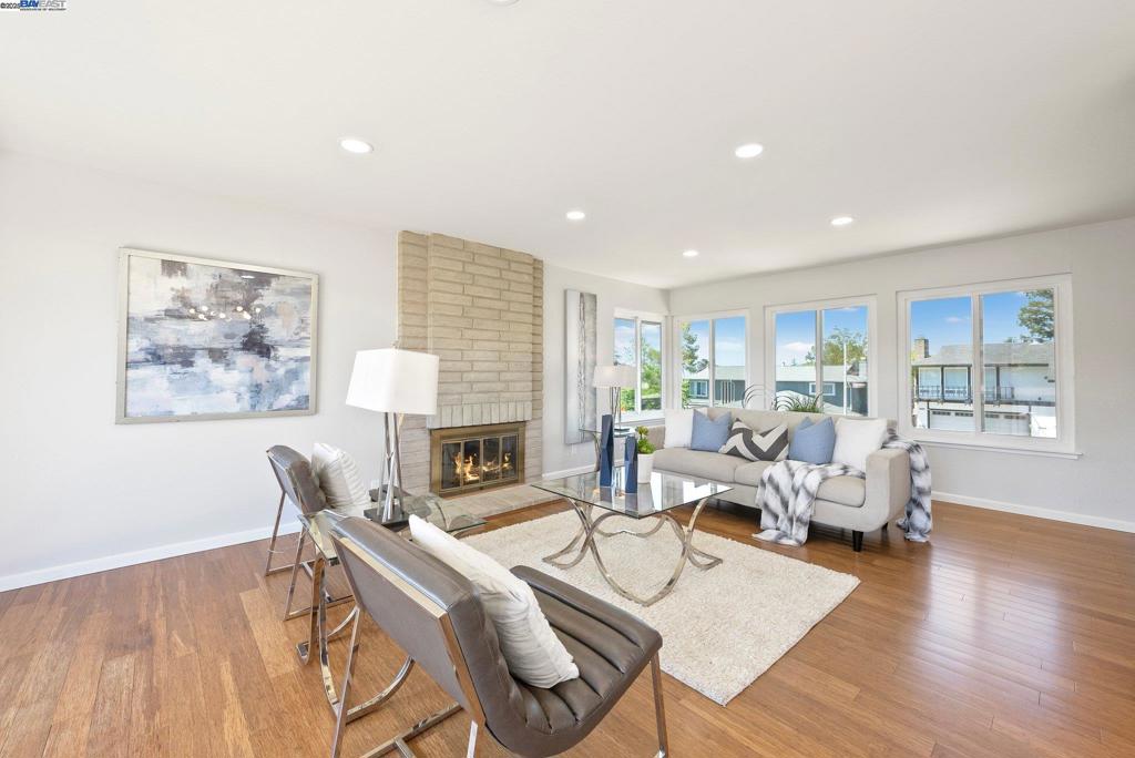HAYWARD HILLS - Residential