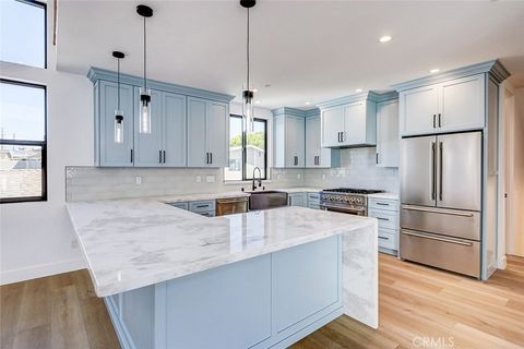 Tiny photo for 2604 Grant Avenue #B, Redondo Beach, CA 90278 (MLS # PV25197392)