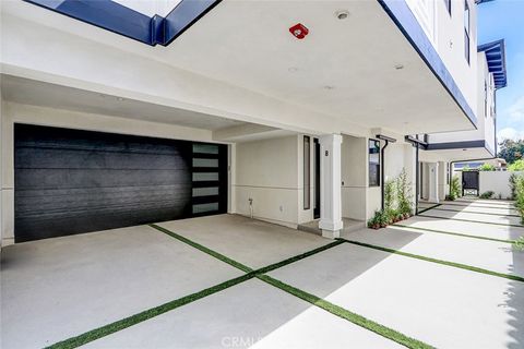 Tiny photo for 2604 Grant Avenue #B, Redondo Beach, CA 90278 (MLS # PV25197392)