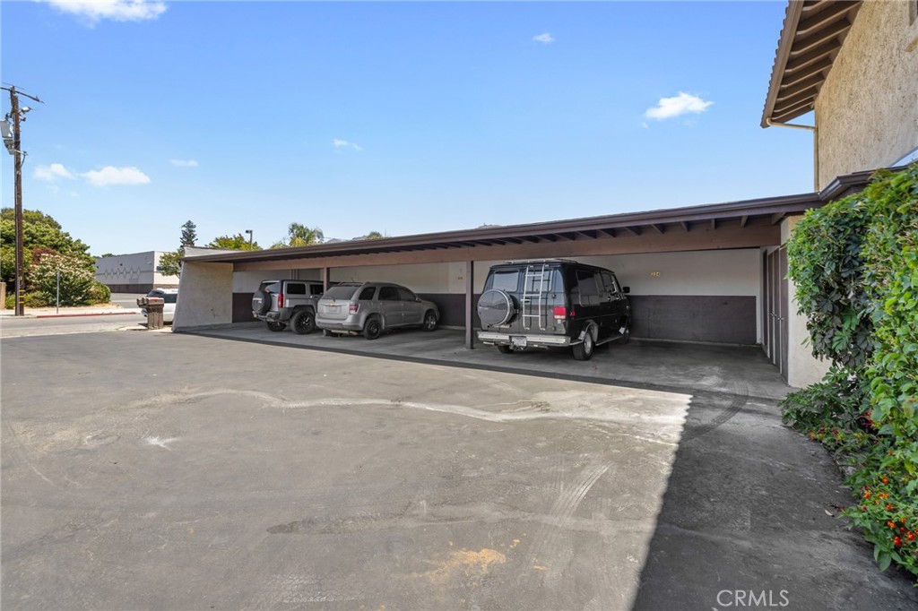 220 S Palm Avenue