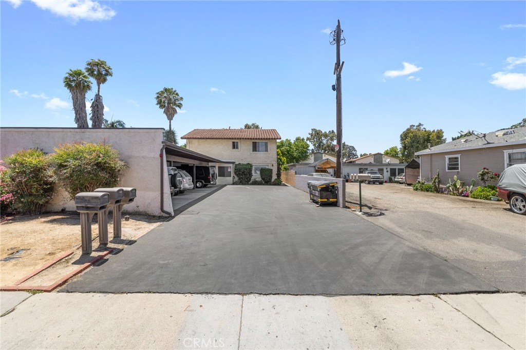 220 S Palm Avenue