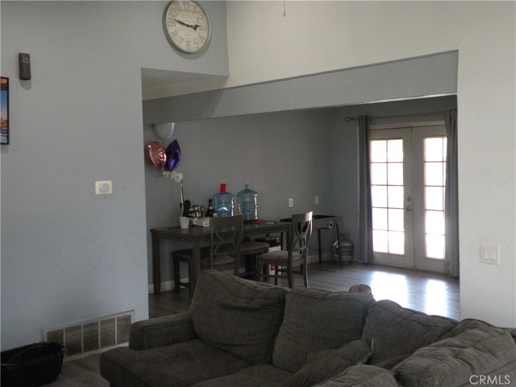 31810 Avenida La Gaviota