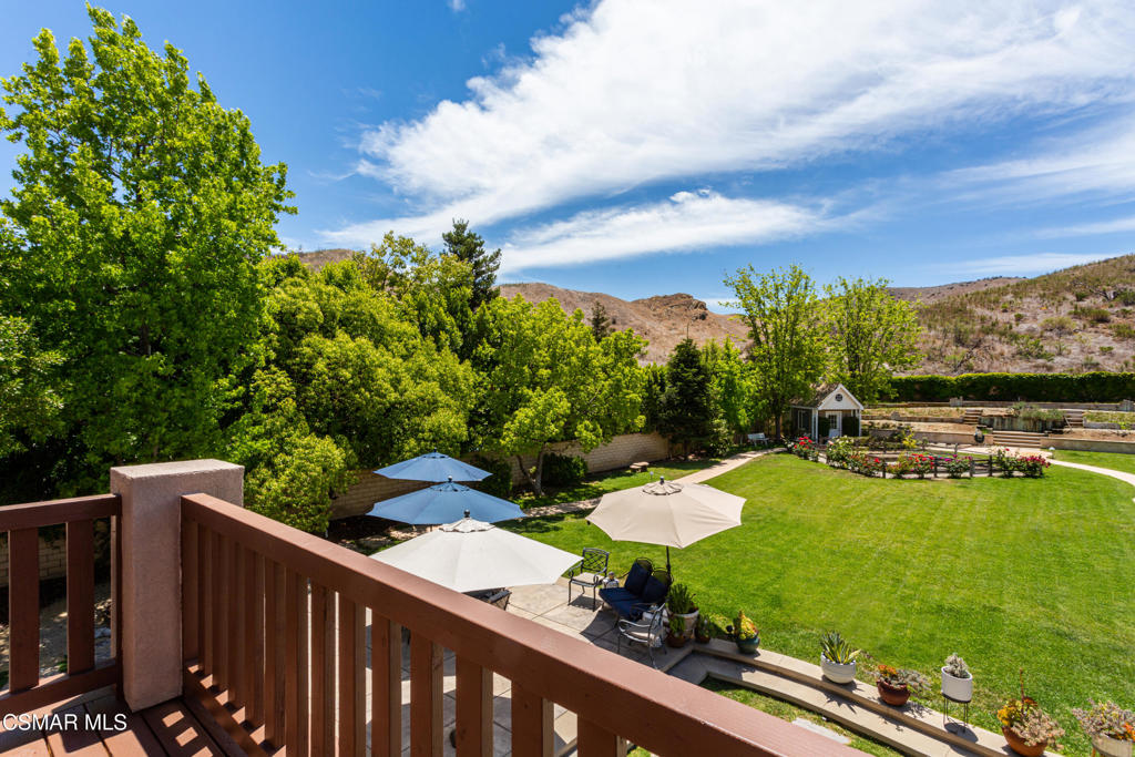 68 E Twisted Oak Drive