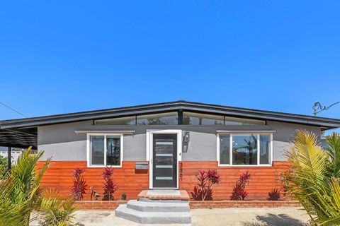 Photo of 3561 Tomahawk Lane, San Diego, CA 92117 (MLS # NDP2604599)