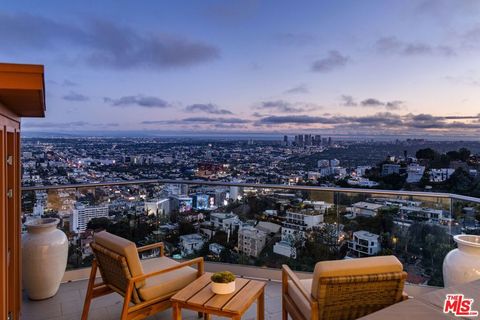 Photo of 8572 Hillside Avenue, Los Angeles, CA 90069 (MLS # 26783303)