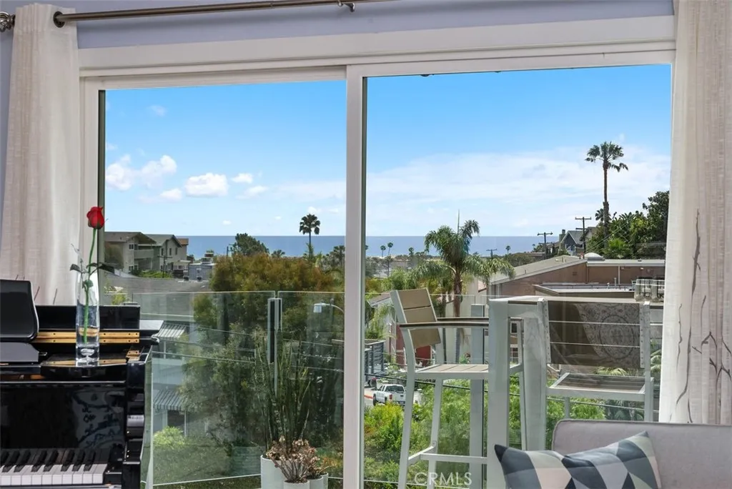 Dana Point, California 92629, United States, 3 Bedrooms Bedrooms, ,3 BathroomsBathrooms,Residential,Active,164558