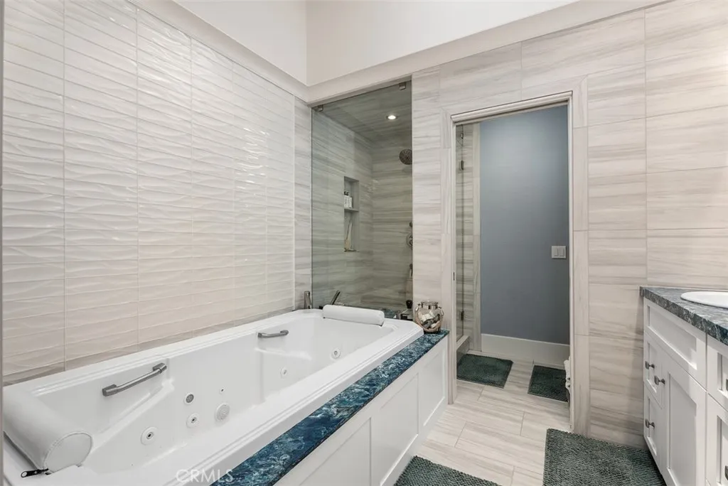 Dana Point, California 92629, United States, 3 Bedrooms Bedrooms, ,3 BathroomsBathrooms,Residential,Active,164558