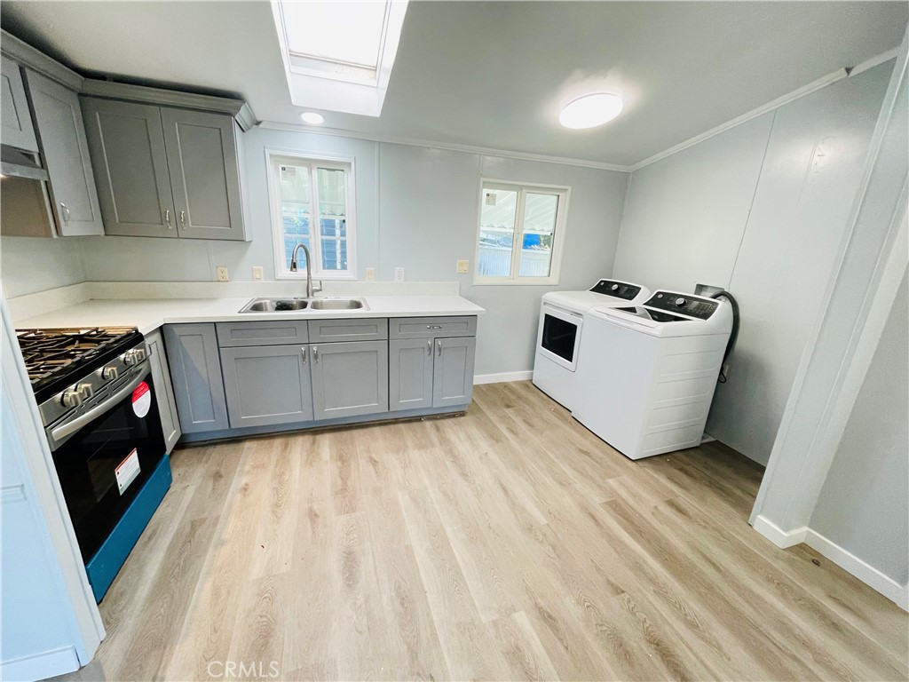 14352 Beach Boulevard 74