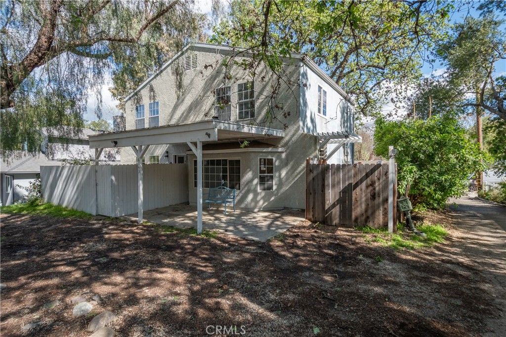 Photo of 6143 Wisteria Street, Simi Valley, CA 93063 (MLS # SR26011033)