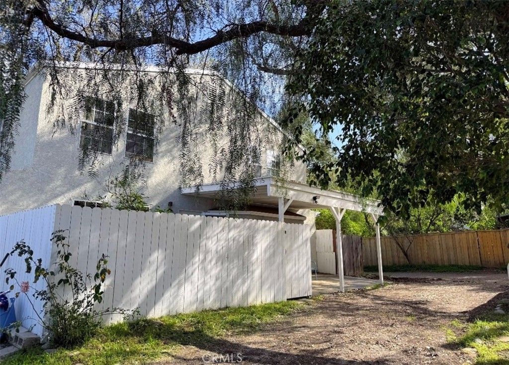 Photo of 6143 Wisteria Street, Simi Valley, CA 93063 (MLS # SR26011033)