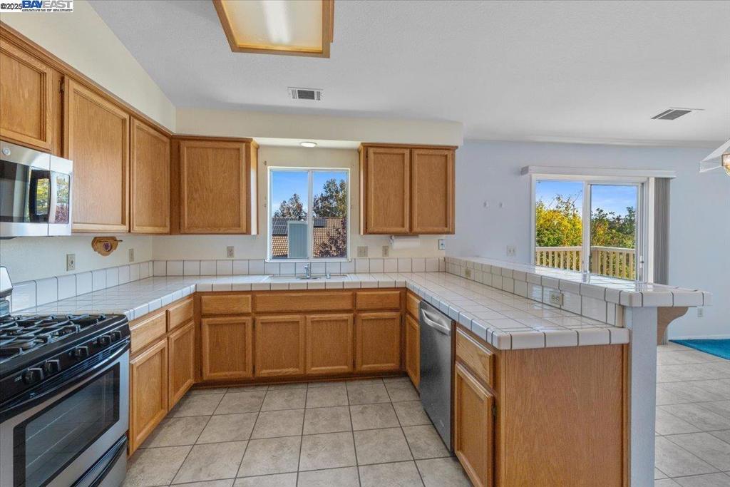 OAK GROVE - Residential