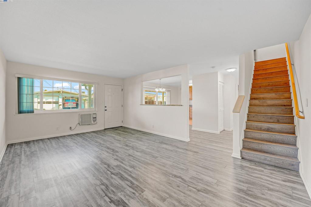 WASHINGTON MANOR - Residential