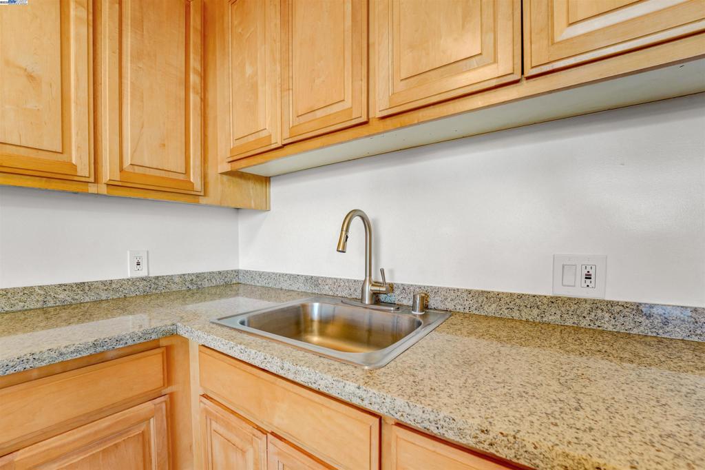 WASHINGTON MANOR - Residential