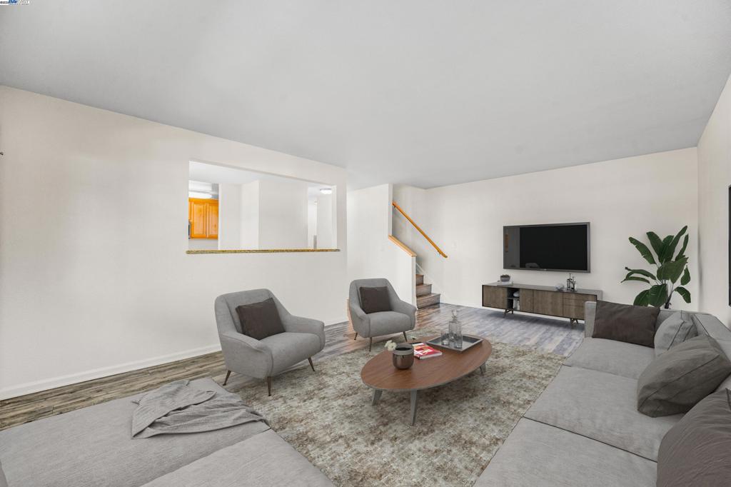 WASHINGTON MANOR - Residential