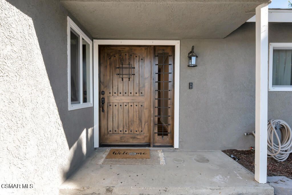 Photo of 896 Moffatt Circle, Simi Valley, CA 93065 (MLS # 226000314)
