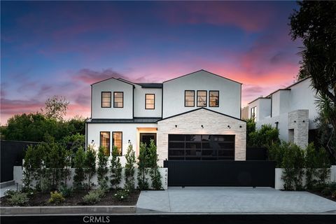 4455 Katherine Avenue Sherman Oaks CA 91423