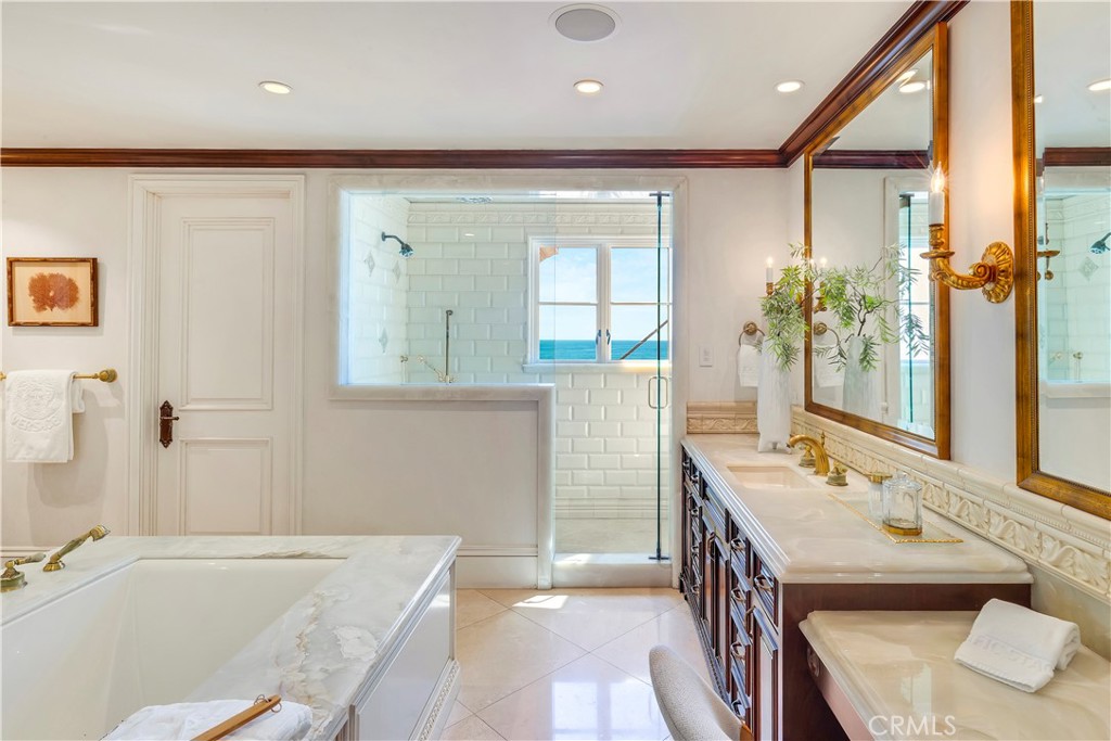 Emerald Bay (EB) - Residential