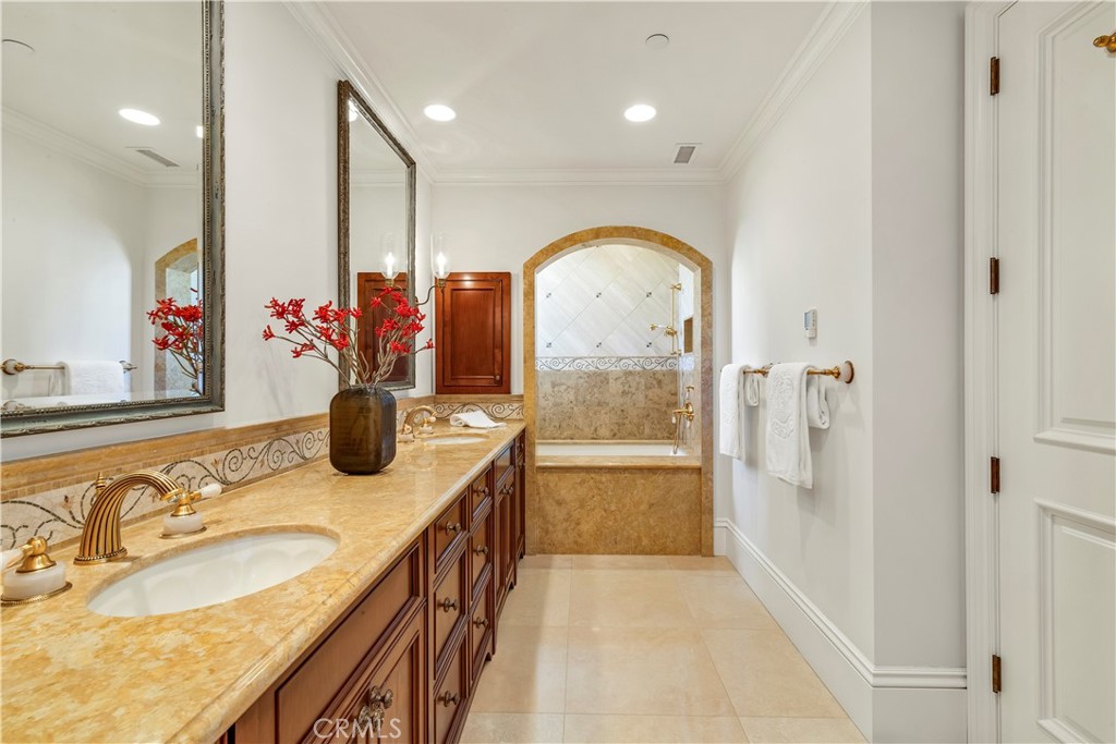 Emerald Bay (EB) - Residential