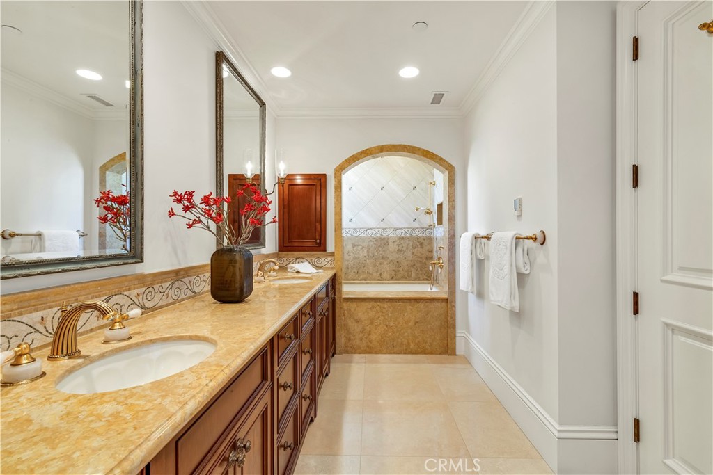 Emerald Bay (EB) - Residential