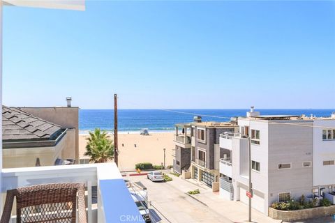 Photo of 126 Neptune Avenue, Hermosa Beach, CA 90254 (MLS # SB26087483)