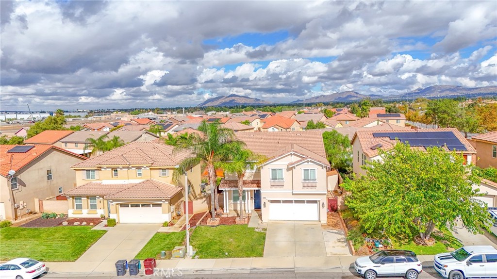 25980 Avenida Espaldar