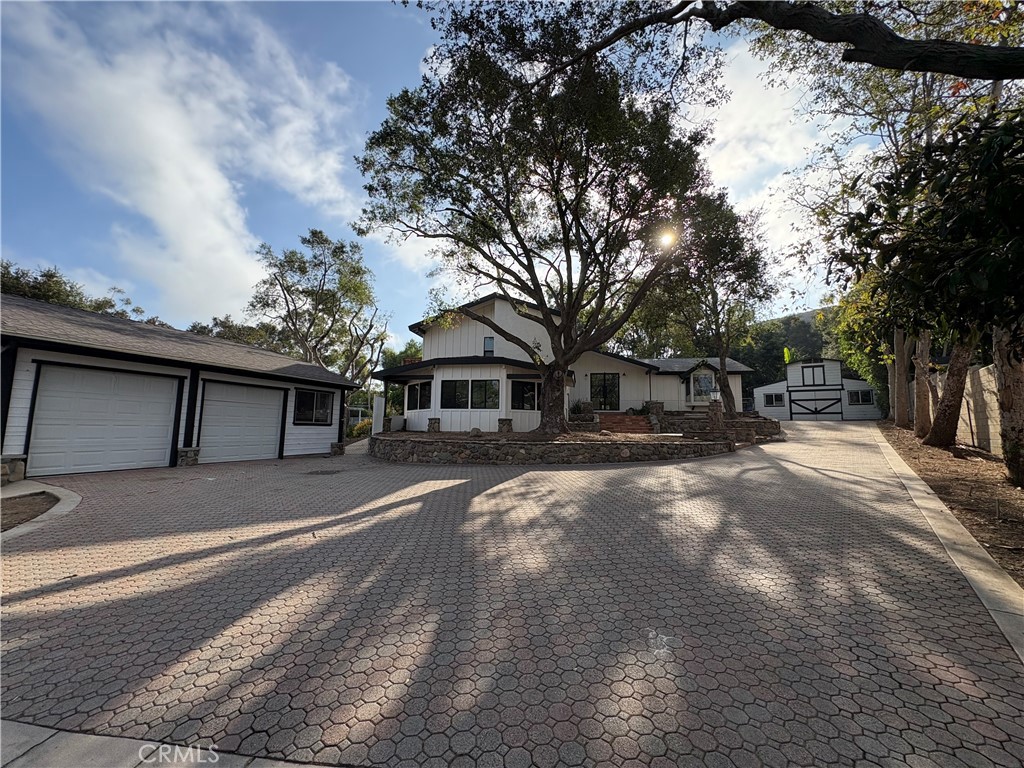 7241 E Lewis