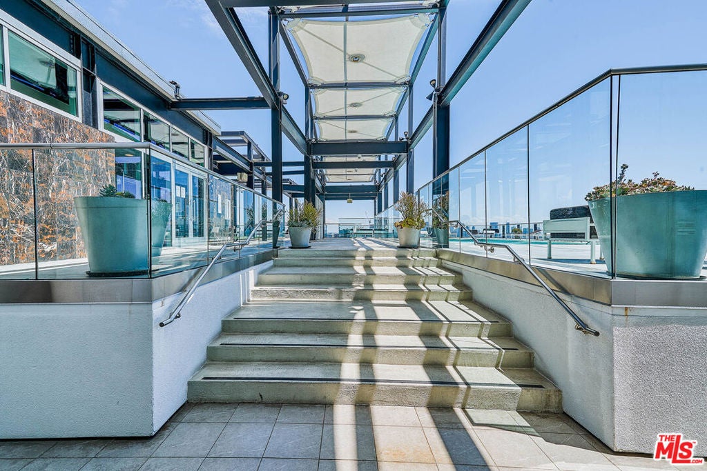 3810 Wilshire Boulevard 1001