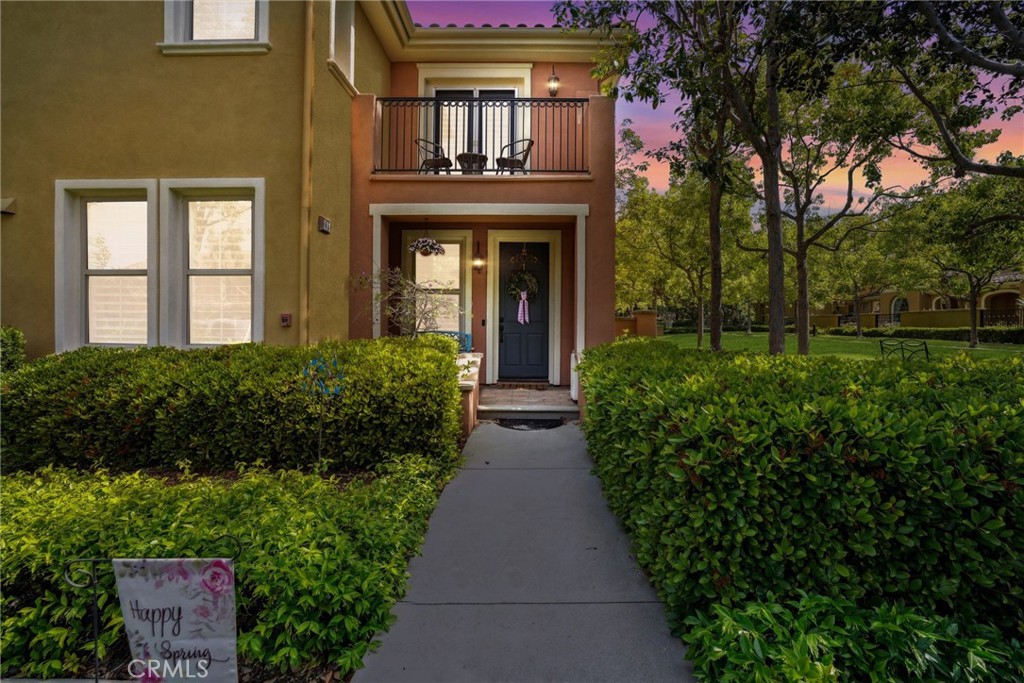 111 Chantilly