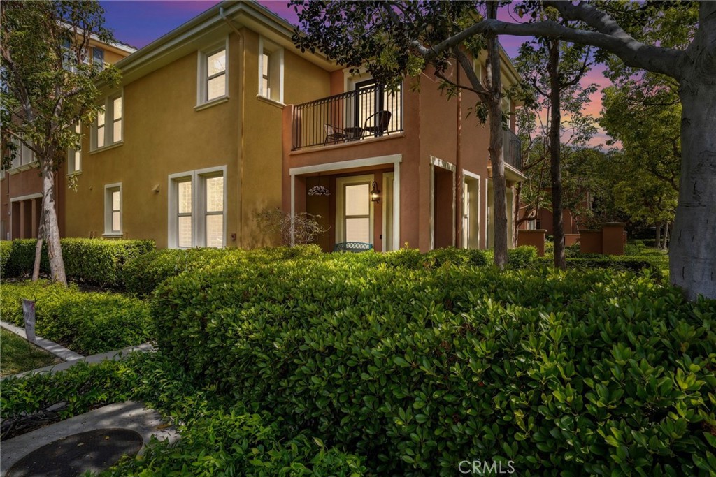 111 Chantilly