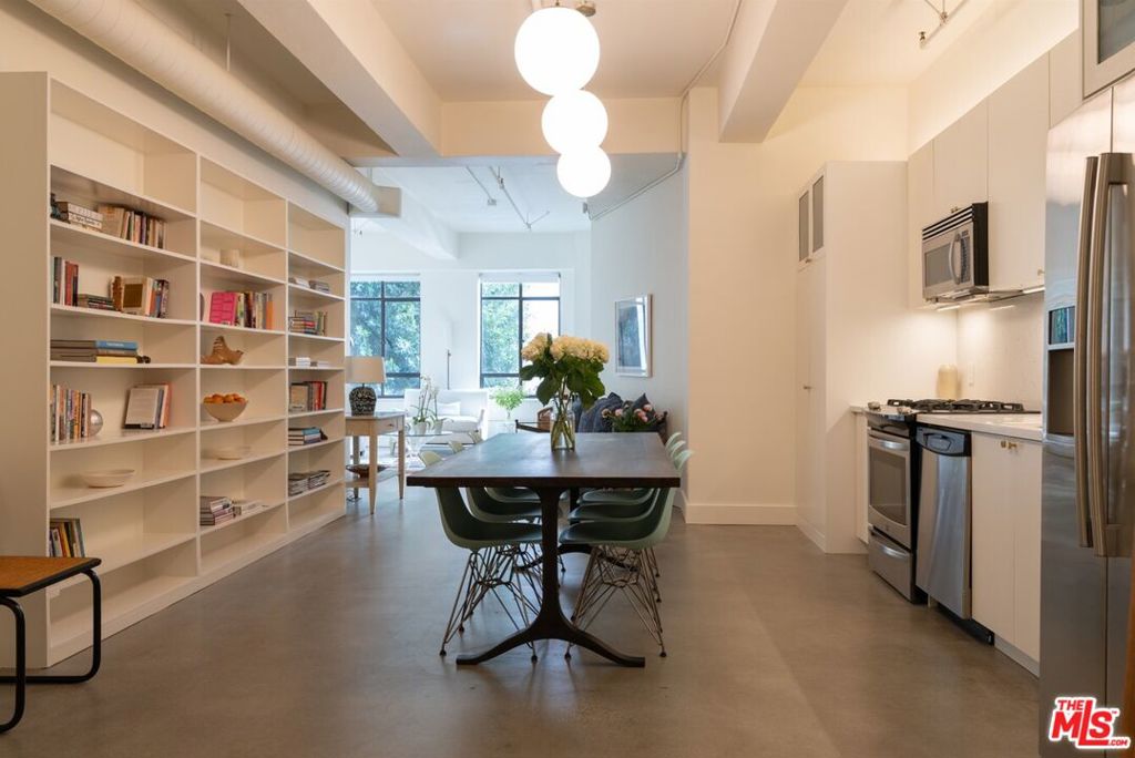 849 S Broadway 202