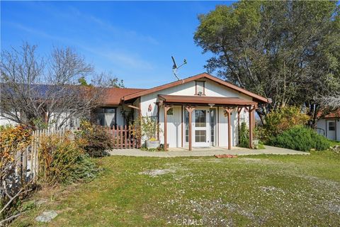 Photo of 44800 Ahwahnee Acres Rd, Ahwahnee, CA 93601 (MLS # FR26023182)