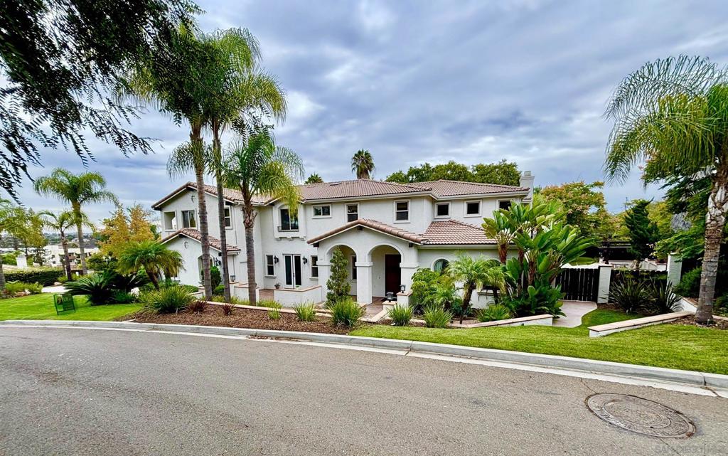 101 Lion Circle
