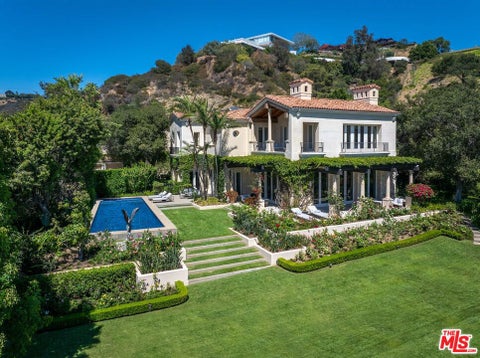 Photo of 1672 Waynecrest Drive, Los Angeles, CA 90210 (MLS # 26986193)