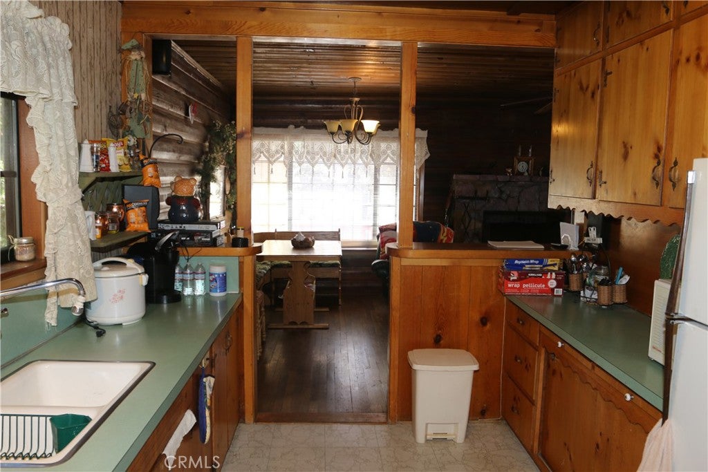 801 Edgemoor