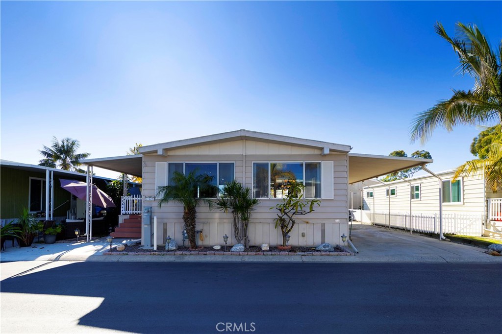 Properties 2 32302 Alipaz 165