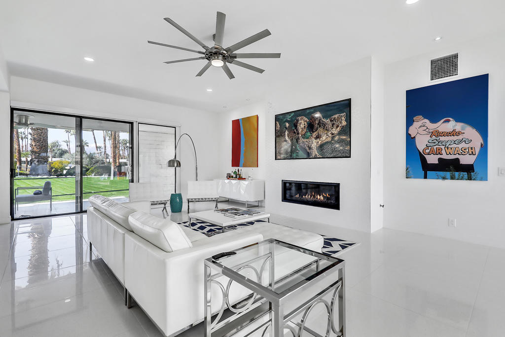 Indian Wells C.C. - Residential Lease