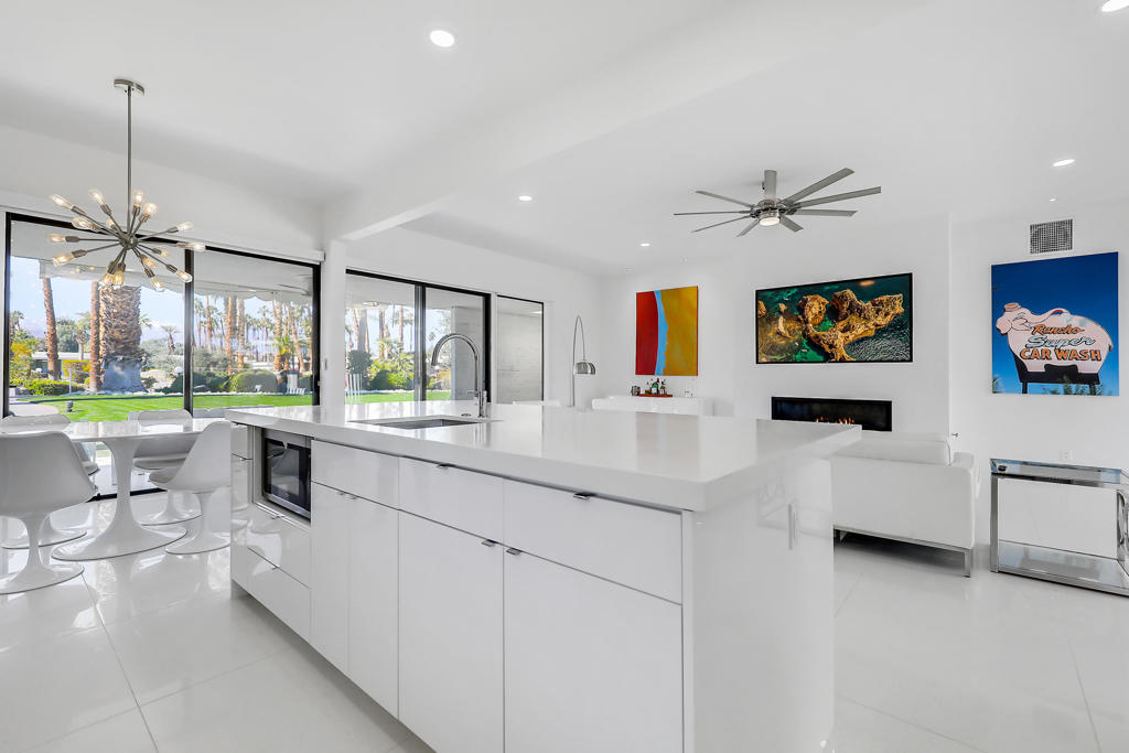 Indian Wells C.C. - Residential Lease