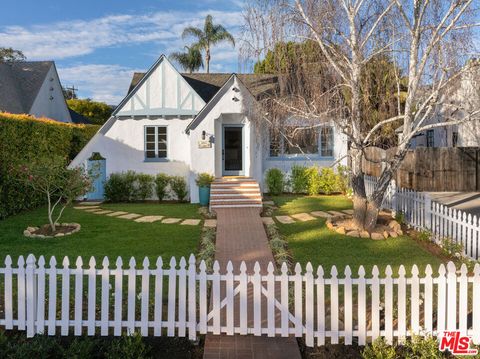 Tiny photo for 3092 Calle Rosales, Santa Barbara, CA 93105 (MLS # 26641419)
