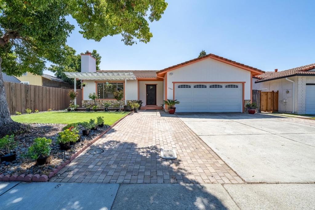 3284 Faith Court