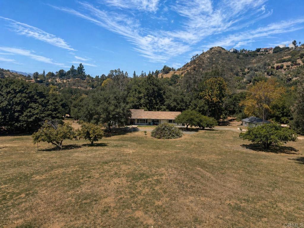 15426 Vali Hai Rd