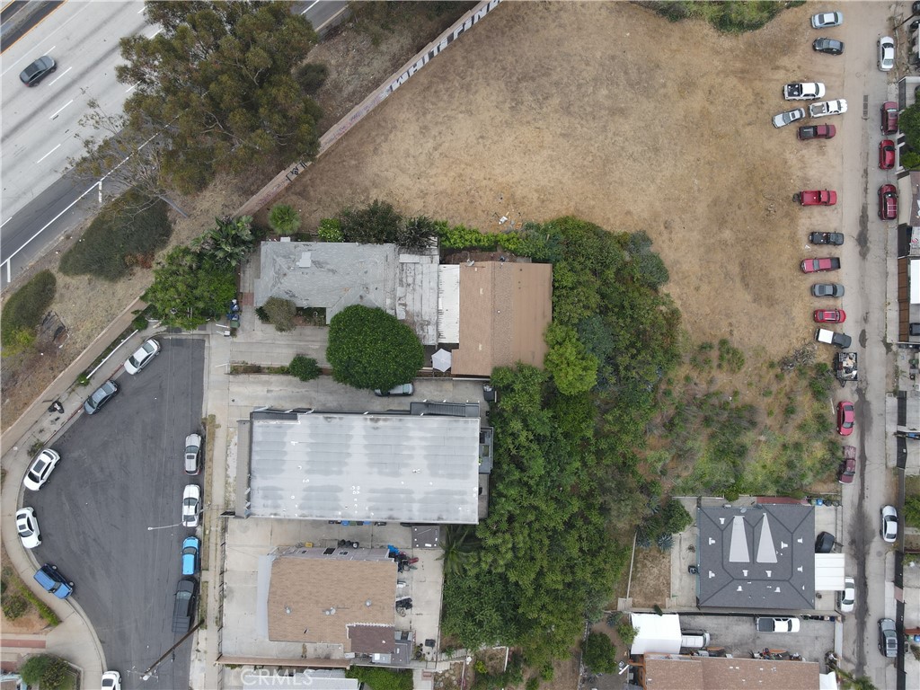 729 S Bernal