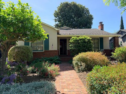 Photo of 1186 Norval Way, San Jose, CA 95125 (MLS # ML82050299)