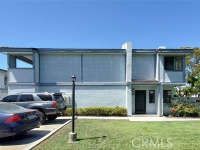 FULLY REMODELED END-UNIT TOWNHOUSE IN LITTLE SAIGON!
3 Bed | 3 Bath | ~1,400 SqFt | Oversized 2-Car Garage
Beautifully updated corner unit in a quiet, friendly neighborhood—ready for you to move in!
Newly remodeled, spacious layout with new kitchen, bathrooms, flooring, and paint and brand-new water heater (1 month old).
Private front & back yards with tons of natural light and fruit trees.
Oversized 2-car garage with extra storage built in.
Walkable to supermarkets, shops, restaurants. Great school districts, walkable to schools and MyThuan supermarket.
Close to top-rated schools and easy freeway access (22, 405, 5)
Located in the heart of Little Saigon, this one won’t last long—schedule your tour today!
