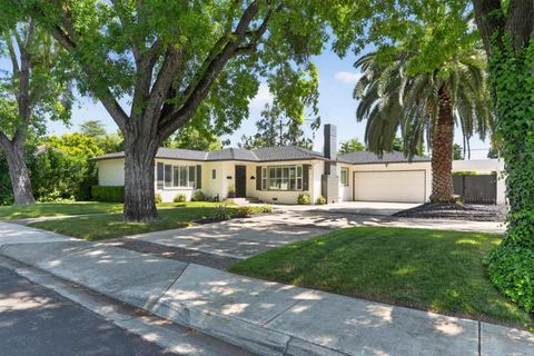 Photo of 1212 Sycamore Avenue, Modesto, CA 95350 (MLS # ML82046179)