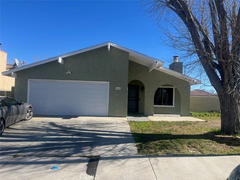 Photo of 44706 Sarah Lane, Lancaster, CA 93535 (MLS # IV26007133)