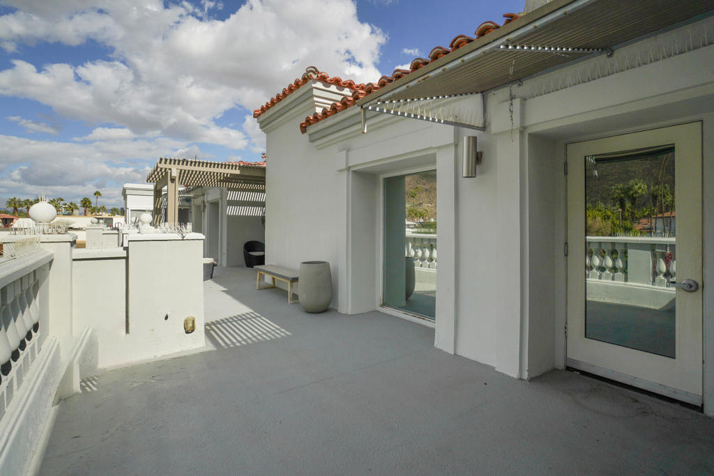 353 Palm Canyon Drive